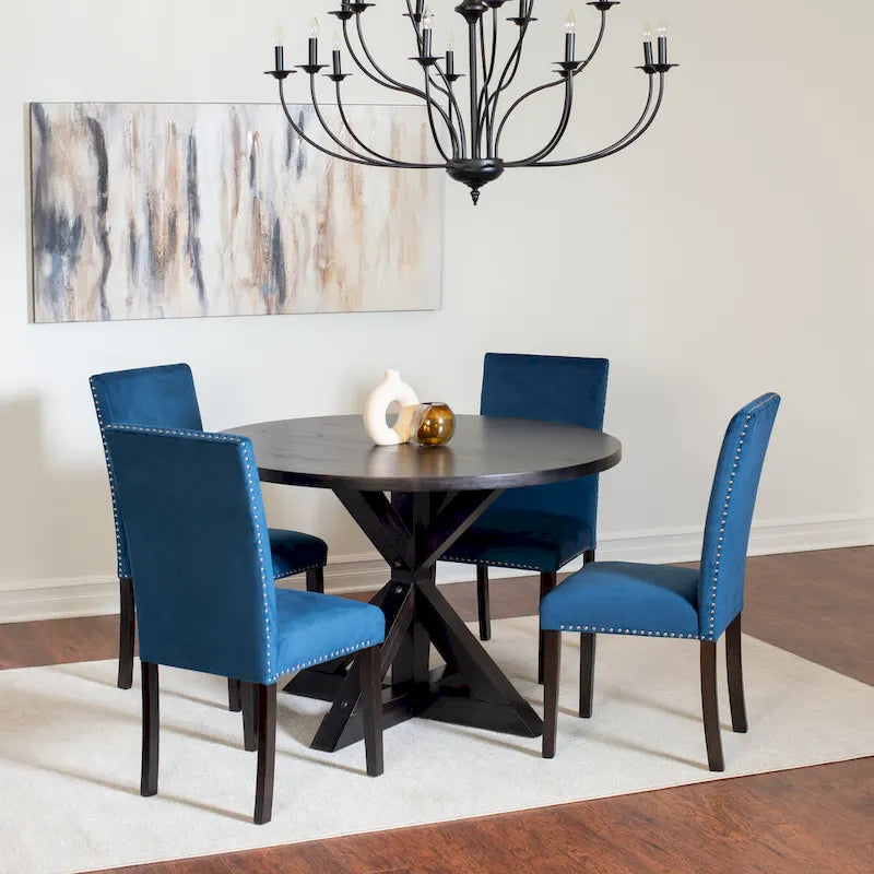 Table et chaises de salle à manger compactes avec garniture cloutée chromée pour cuisine