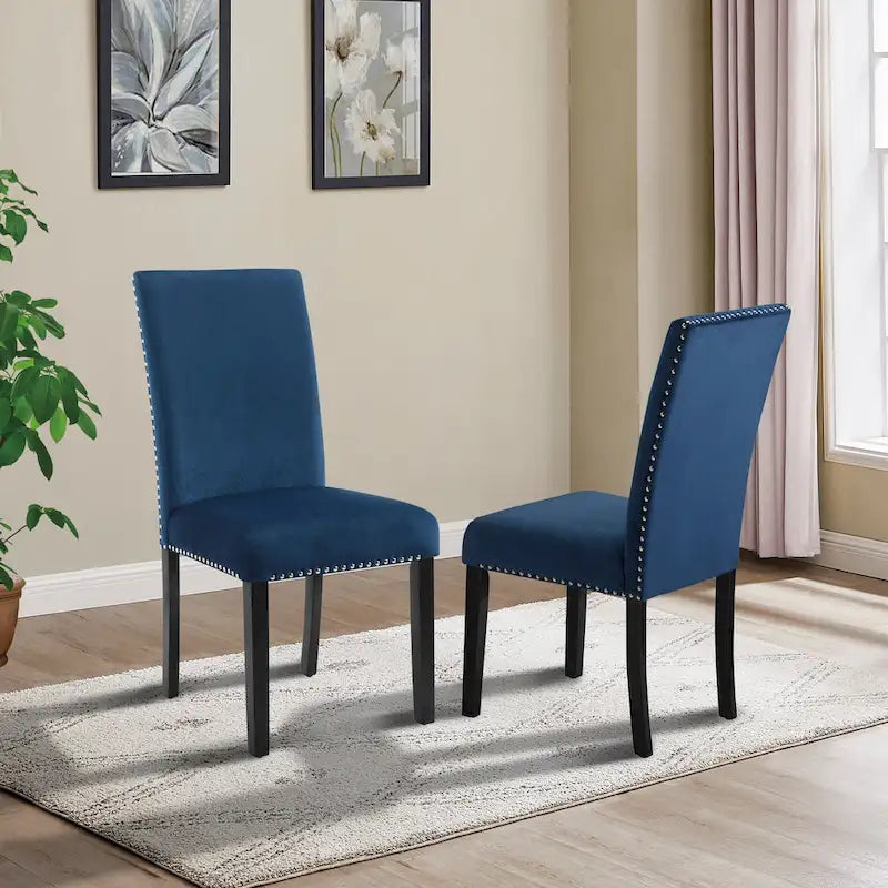 Table et chaises de salle à manger compactes avec garniture cloutée chromée pour cuisine