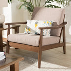 Fauteuil de salon mi-century avec pieds en bois massif et assise rembourrée